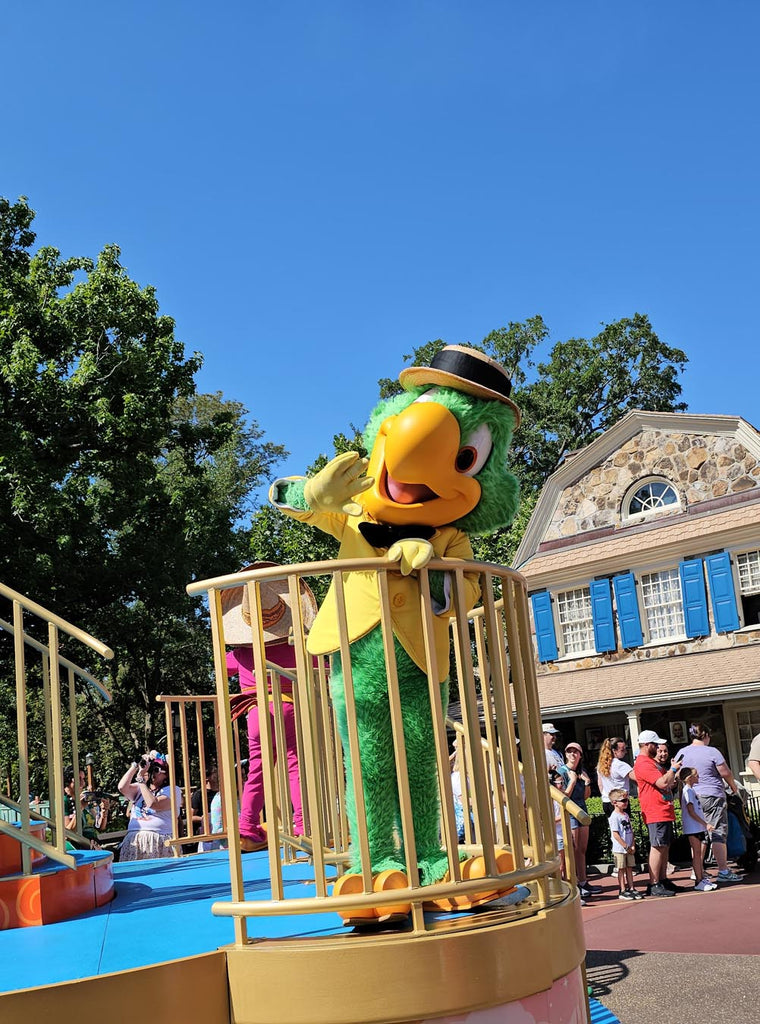 José Carioca waving at us from the Disney Adventure Friends cavalcade