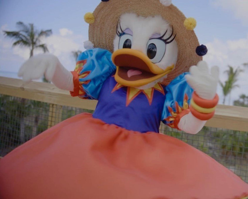 Daisy wearing her Lookout Cay at Lighthouse Point outfit