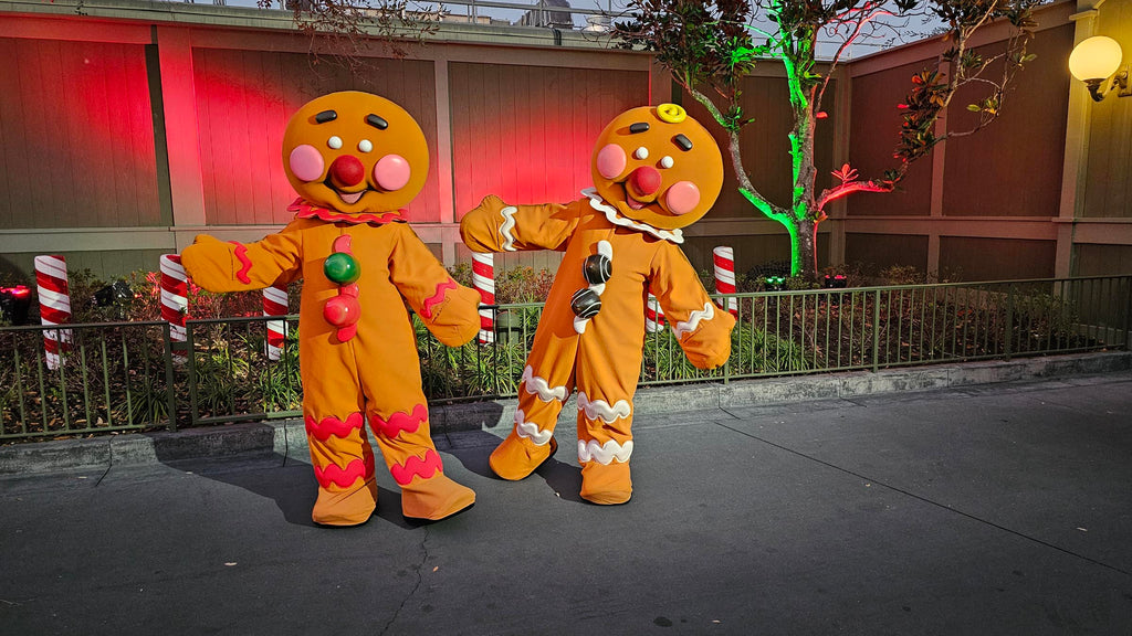 Gingerbread men meet-and-greet as part of MVMCP