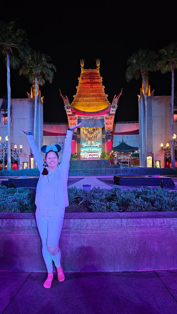 hoto 3 – Kelly in her Ice Queen bound for Early Morning Yoga at Disney’s Hollywood Studios