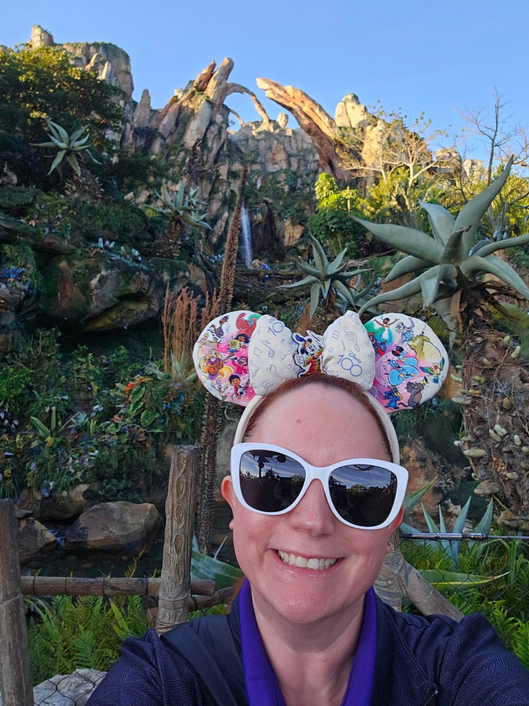 Kelly in line for Avatar Flight of Passage