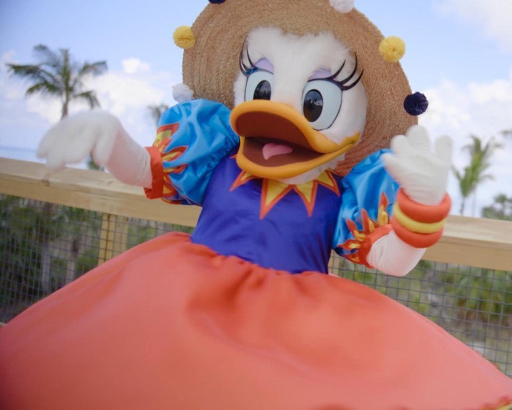 Daisy in her Lookout Cay Outfit