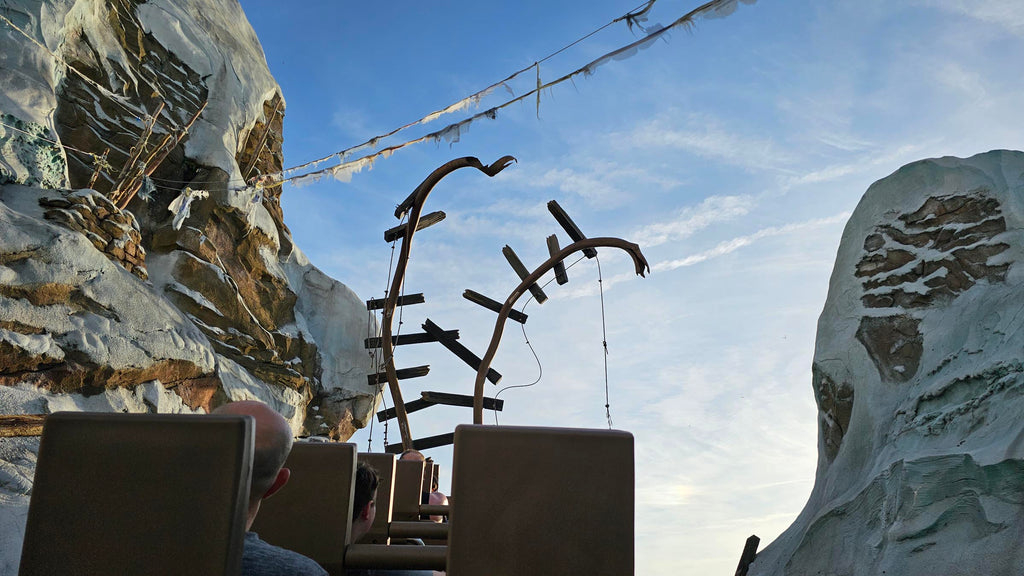 broken tracks section of Expedition Everest