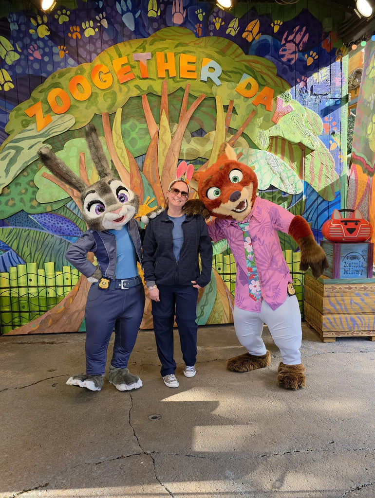 Kelly bounding as Judy Hopps meeting Judy Hopps and Nick Wilde at Disney’s Animal Kingdom