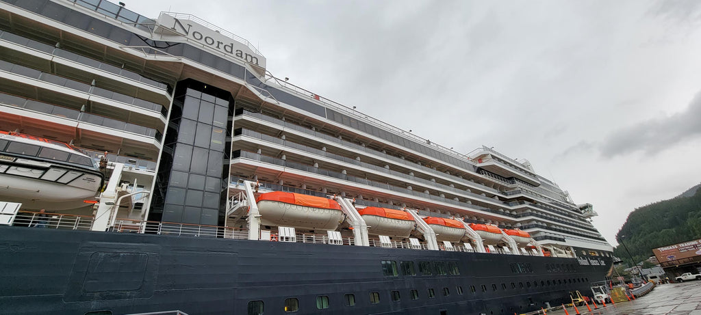 side image of Holland America’s ship the Noordam
